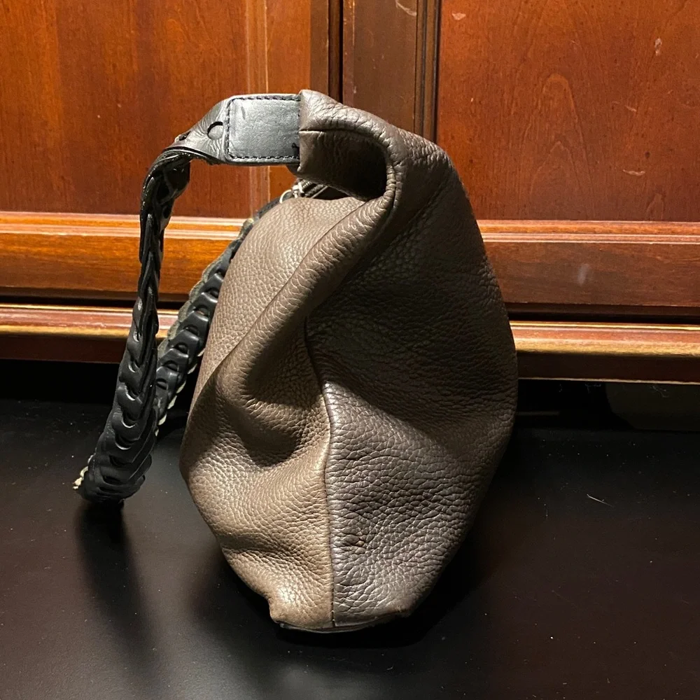Elegant Brown Leather Shoulder Bag